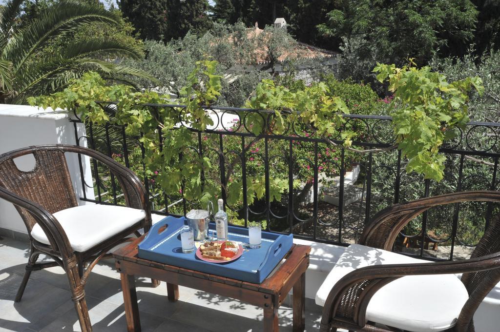 Villa Martha Spetses Town Chambre photo